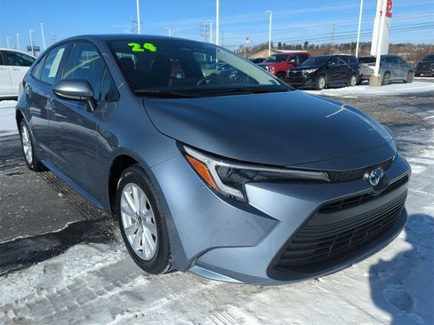 Used 2024 Toyota Corolla LE w/ LE Convenience Package image 1
