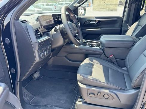 New 2026 Chevrolet Suburban RST w/ RST Capability Package AWD/4WD image 29