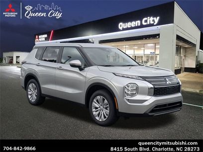 New 2025 Mitsubishi Outlander ES