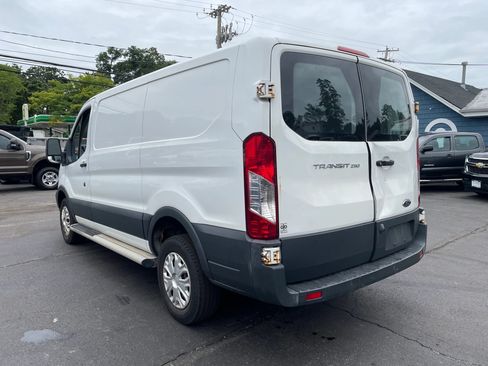 Used 2018 Ford Transit 250 130 Low Roof w/ Exterior Upgrade Package RWD image 3