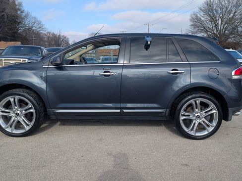 Used 2013 Lincoln MKX Sport Utility 4D image 8