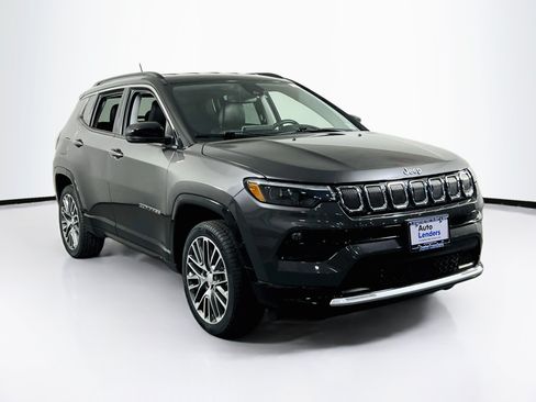 Used 2022 Jeep Compass Limited w/ Elite Group AWD/4WD image 3