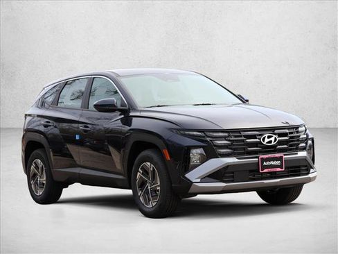New 2026 Hyundai Tucson Blue SE AWD/4WD image 3