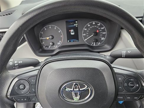 Used 2024 Toyota Corolla LE image 22