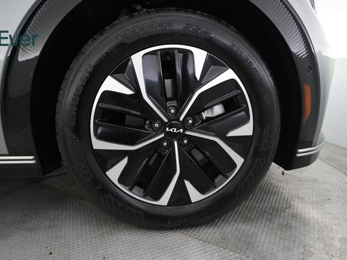 Used 2024 Kia EV6 Wind w/ Wind Technology Package RWD image 20