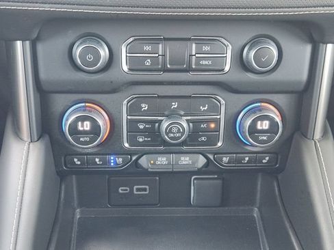 Used 2023 Chevrolet Tahoe Premier RWD image 19