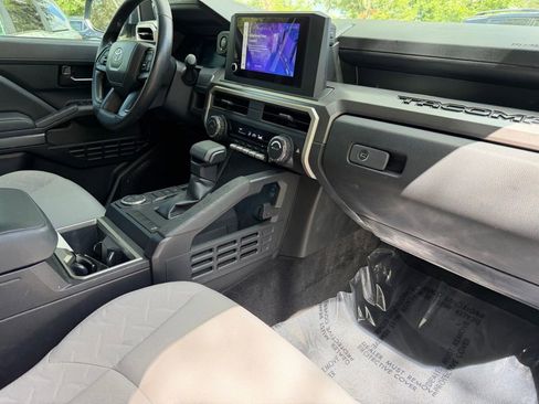 Used 2024 Toyota Tacoma SR5 RWD image 10