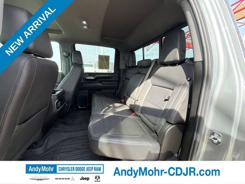 Used 2024 GMC Sierra 2500 SLT w/ SLT Premium Package AWD/4WD image 16