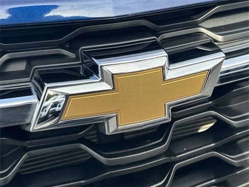 Certified 2024 Chevrolet Trax LT w/ LT Convenience Package image 28