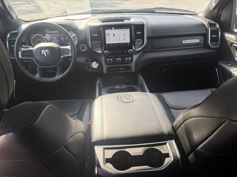 Used 2024 RAM 1500 Laramie AWD/4WD image 3