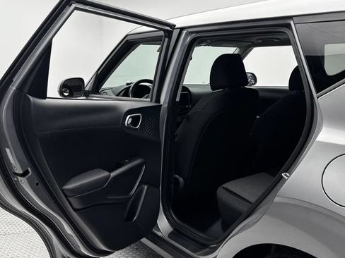 Used 2025 Kia Soul EX FWD image 34