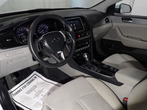 Used 2019 Hyundai Sonata SE FWD image 9