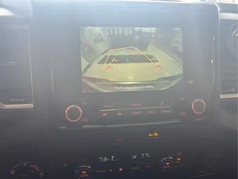 Used 2022 Nissan Frontier SV image 28