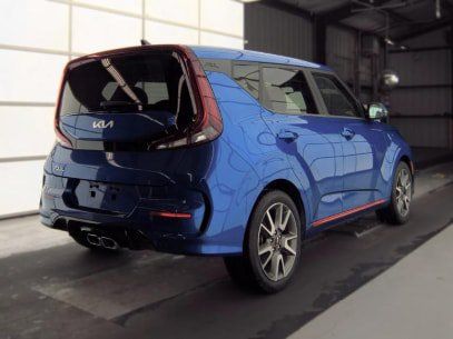 Used 2022 Kia Soul Turbo FWD image 5