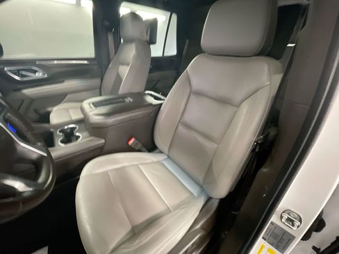 Used 2021 Chevrolet Tahoe Z71 w/ Rear Media and Nav Package image 20