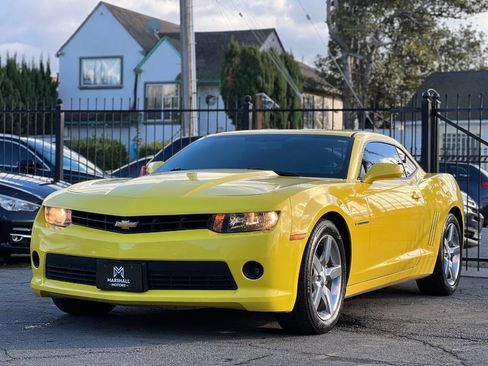 Used 2015 Chevrolet Camaro LT w/ 1LT Preferred Package image 1