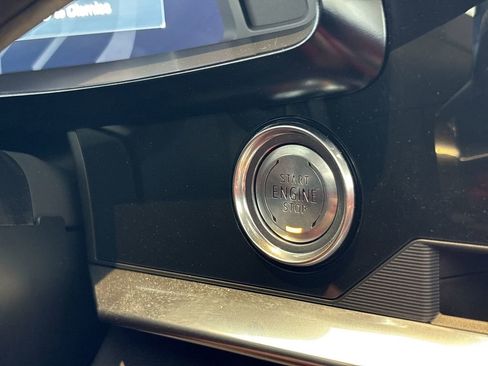 Used 2024 Chevrolet Corvette Stingray Preferred Cpe w/ Z51 Performance Package RWD image 17