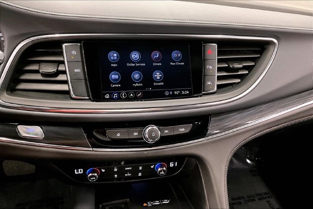 Used 2024 Buick Enclave Essence w/ Experience Buick Package AWD/4WD image 30