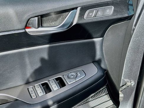 Used 2021 Hyundai Palisade Limited FWD image 18