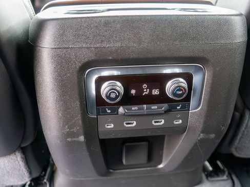 Used 2023 GMC Yukon Denali Ultimate image 48