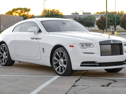 Used 2020 Rolls-Royce Wraith image 9