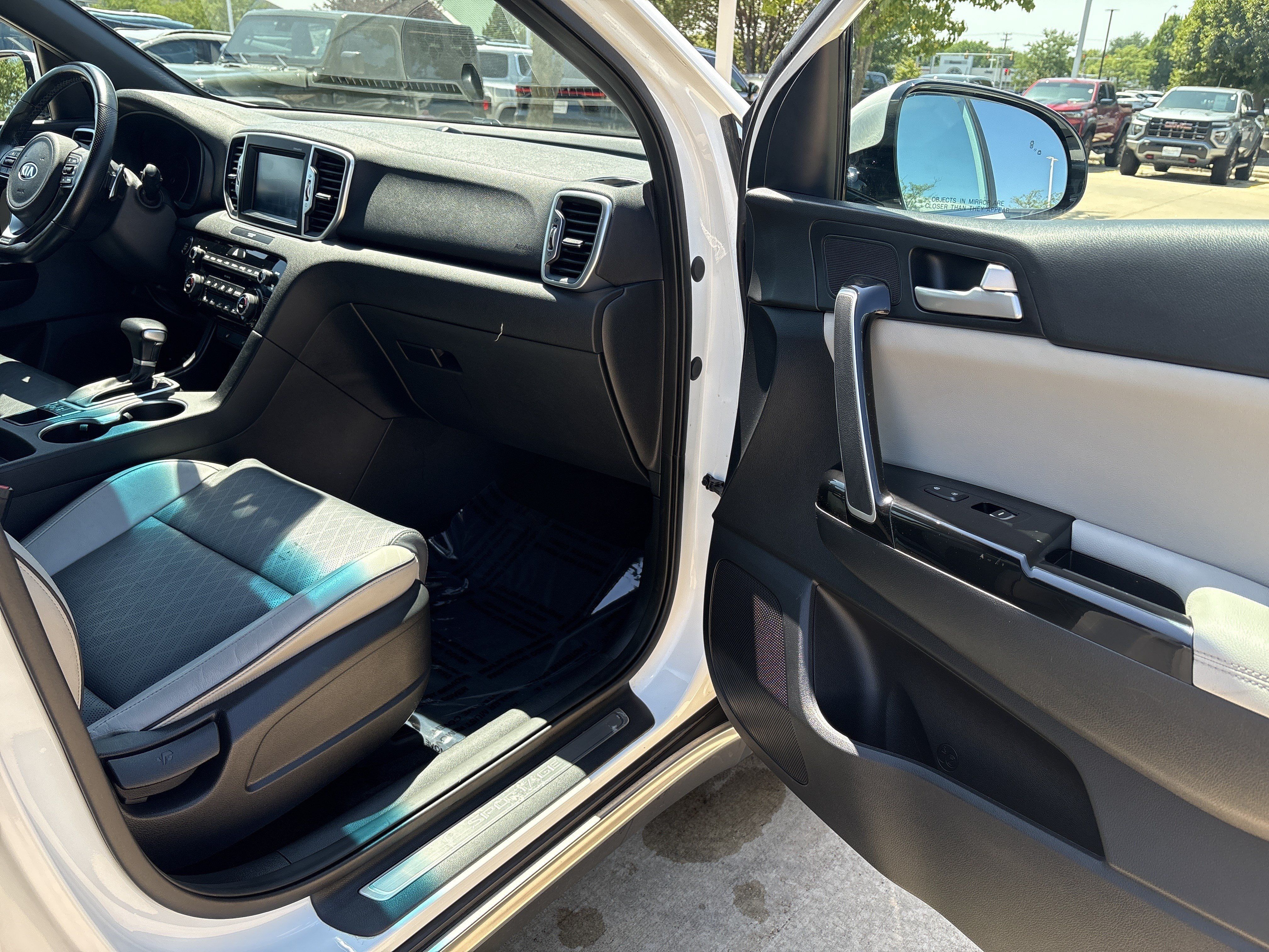 Used 2019 Kia Sportage EX w/ EX Sport Appearance Package AWD/4WD image 14