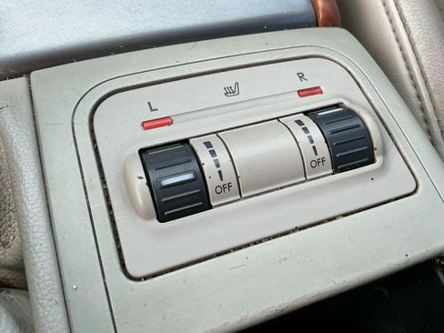 Used 2006 Subaru Outback 3.0R L.L. Bean image 32