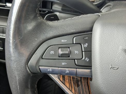 Used 2022 Cadillac Escalade ESV Premium Luxury AWD/4WD image 37