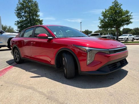 Used 2025 Kia K4 FWD image 4