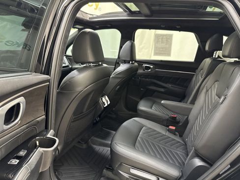 New 2025 Kia Sorento SX Prestige image 14