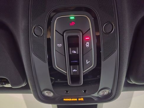 Certified 2025 Audi Q7 2.0T Premium Plus w/ Premium Plus Package image 32