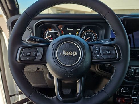 New 2026 Jeep Wrangler Unlimited Rubicon image 30