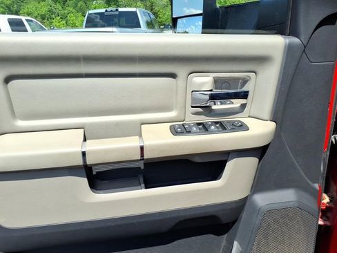 Used 2011 RAM 2500 SLT w/ Cold Weather Group AWD/4WD image 22