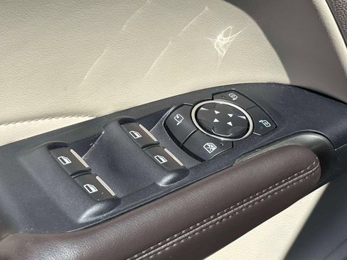Used 2017 Lincoln MKC Select w/ Select Plus Package AWD/4WD image 9