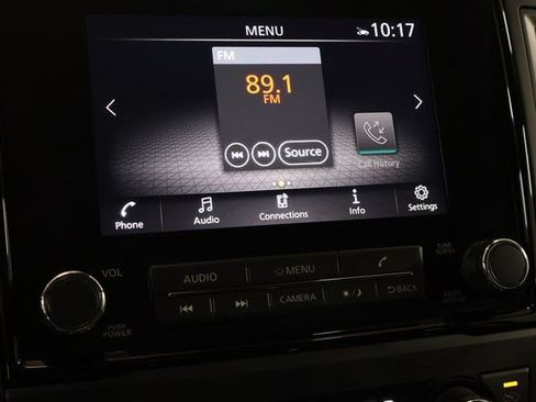 Used 2024 Nissan Titan SV w/ SV Convenience Package AWD/4WD image 21