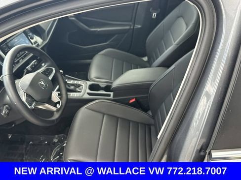 Certified 2024 Volkswagen Jetta SE FWD image 11