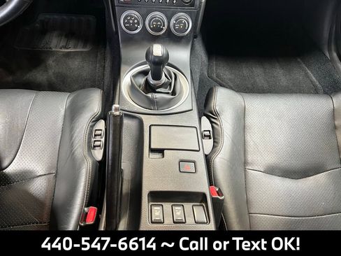 Used 2005 Nissan 350Z Touring w/ (K96) Aerodynamics Pkg image 27