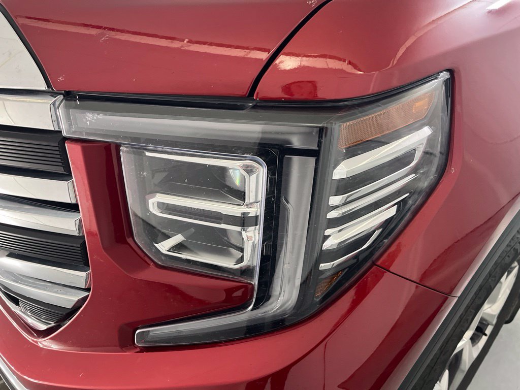 Used 2023 GMC Sierra 1500 SLT w/ SLT Convenience Package AWD/4WD image 32