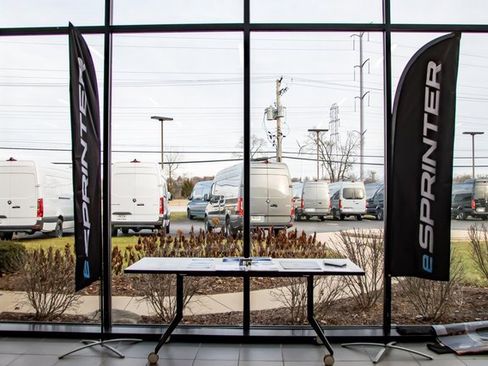 Used 2019 Mercedes-Benz Sprinter 144 image 10