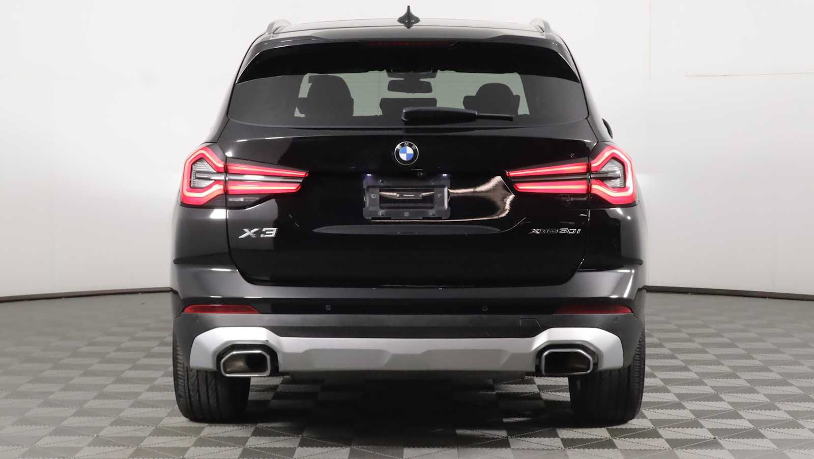Used 2024 BMW X3 xDrive30i w/ Convenience Package AWD/4WD image 5