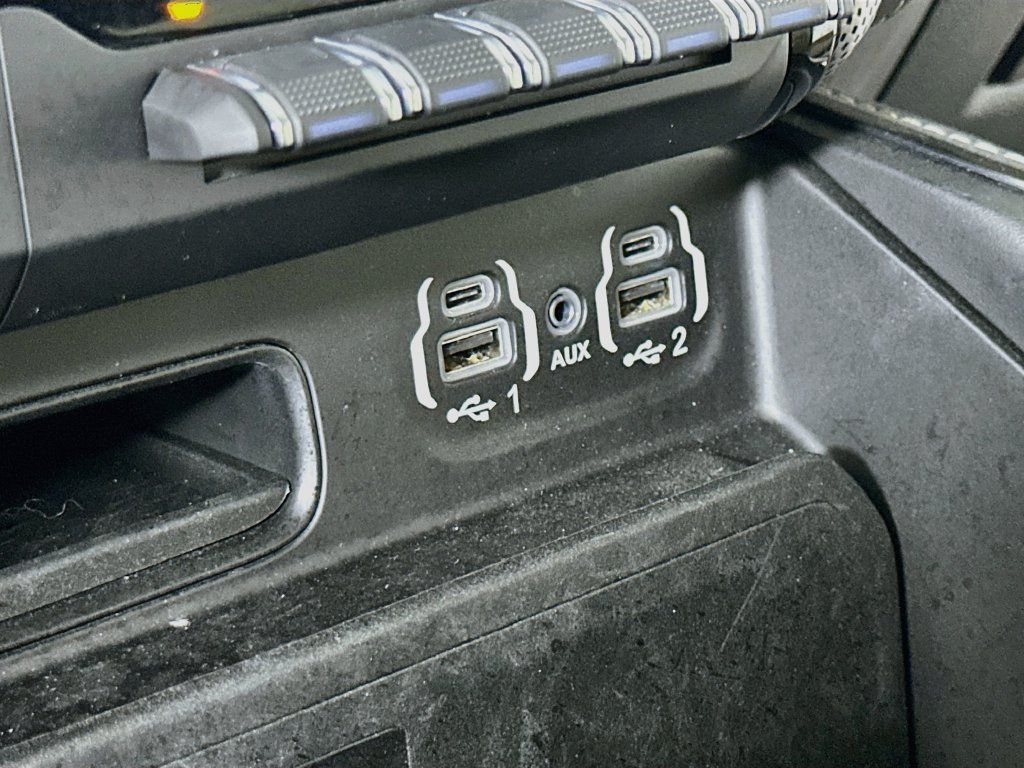 Used 2020 RAM 1500 Limited RWD image 32