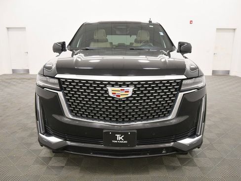 Used 2022 Cadillac Escalade Premium Luxury image 11