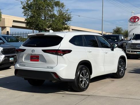 Used 2026 Toyota Highlander XLE AWD/4WD image 6