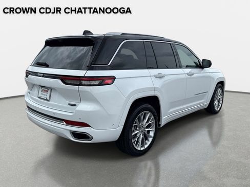 Certified 2024 Jeep Grand Cherokee Summit w/ Advanced Protech Group IV AWD/4WD image 5