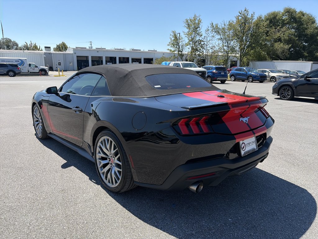 Certified 2025 Ford Mustang Premium RWD image 5