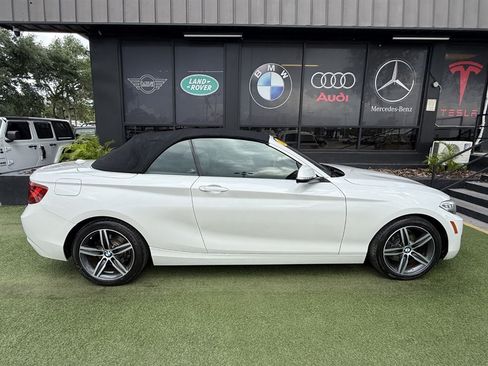 Used 2017 BMW 230i Convertible RWD image 10