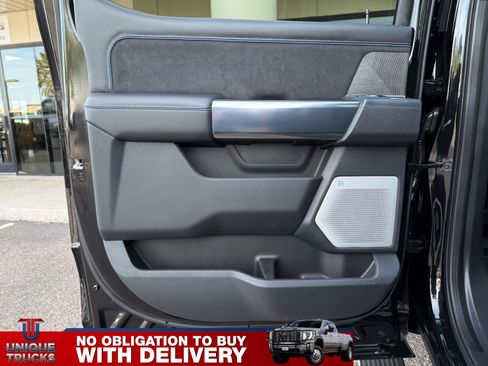 Used 2025 Ford F350 Platinum image 21