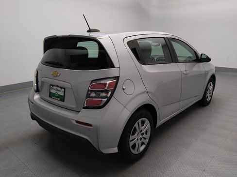 Used 2020 Chevrolet Sonic LT FWD image 9