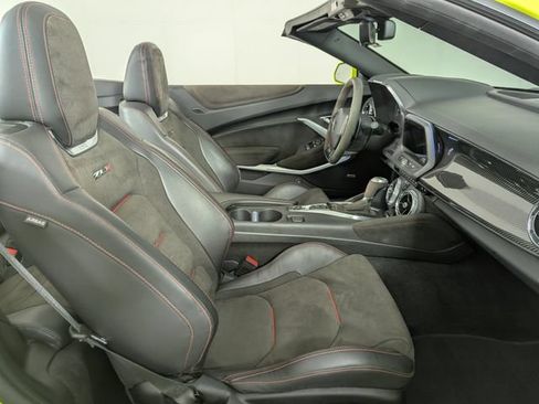 Used 2020 Chevrolet Camaro ZL1 RWD image 30
