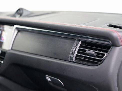 Used 2023 Porsche Macan GTS image 23